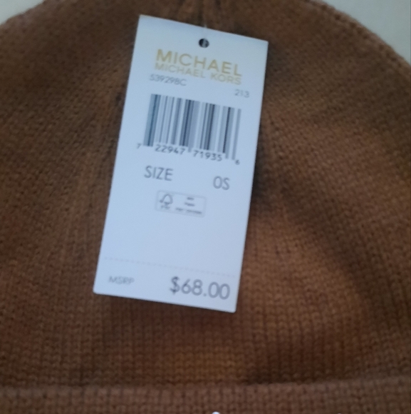 Michael Kors Cuffed Braided Cable Hat - Picture 2 of 5